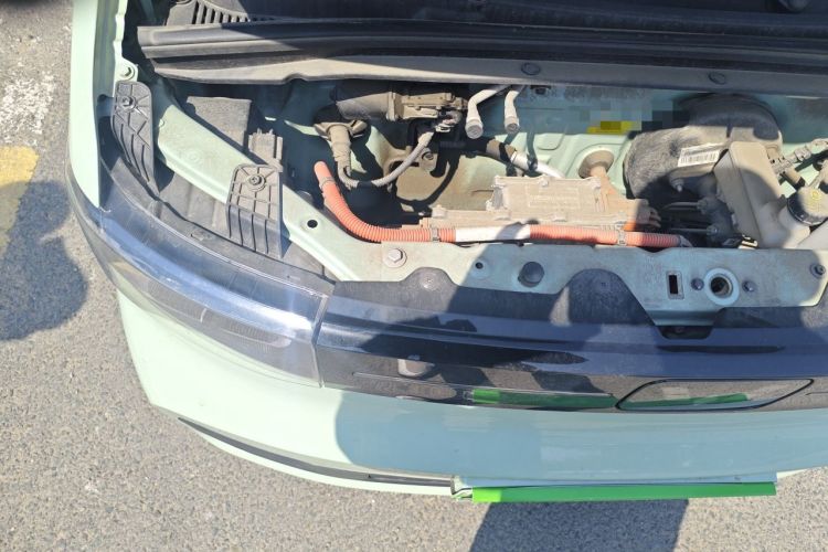 Used Wuling Hongguang MINIEV 2022 Macaron Premium Model – Lithium Iron Phosphate Engine Bay Right
