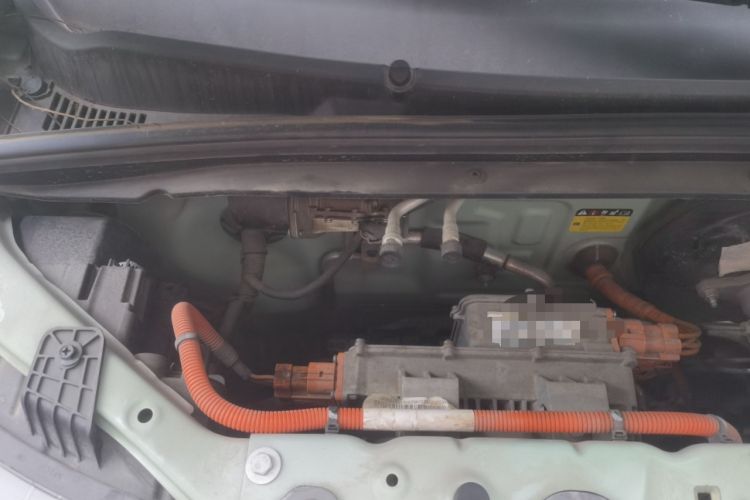 Used Wuling Hongguang MINIEV 2022 Macaron Premium Model – Lithium Iron Phosphate Engine Bay Right