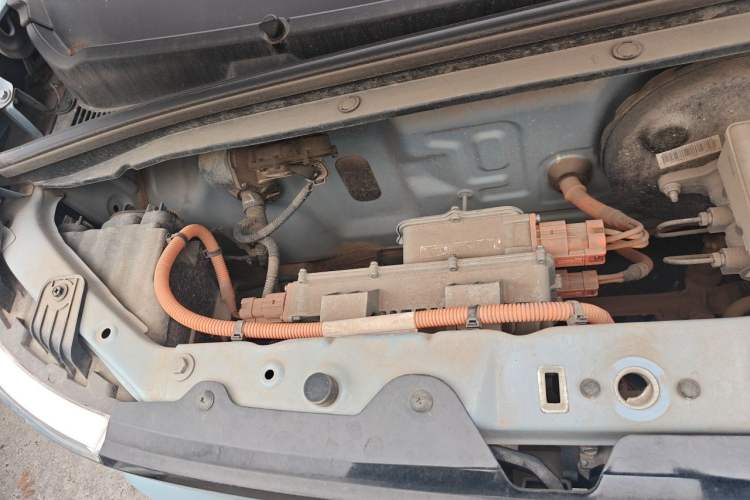 Used Wuling Hongguang MINIEV 2022 Easy Version Lithium Iron Phosphate Engine Bay Right