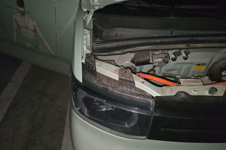 Used Wuling Hongguang MINIEV 2022 Macaron Fashion Edition Lithium-Nickel-Cobalt-Alpha-oxide Engine Bay Right
