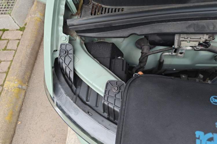 Used Wuling Hongguang MINIEV 2022 Enjoy Edition Lithium-Ion Battery Engine Bay Right