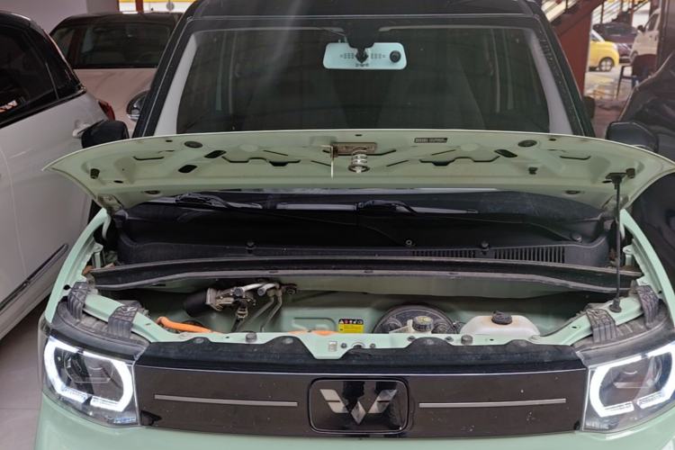 Used Wuling Hongguang MINIEV 2022 Macaron Premium Model – Lithium Iron Phosphate Engine Bay