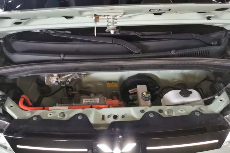 Used Wuling Hongguang MINIEV 2022 Macaron Premium Model – Lithium Iron Phosphate Engine Bay