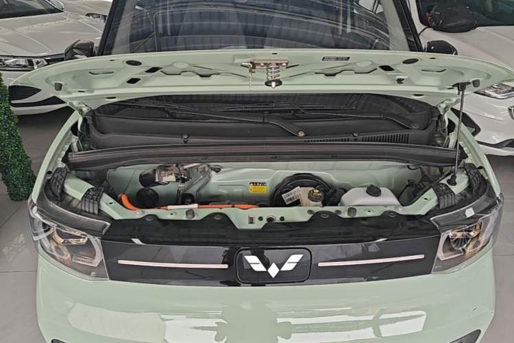 Used Wuling Hongguang MINIEV 2022 Macaron Premium Model – Lithium Iron Phosphate Engine Bay