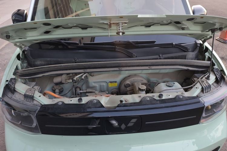 Used Wuling Hongguang MINIEV 2022 Macaron Premium Model – Lithium Iron Phosphate Engine Bay