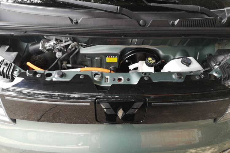 Used Wuling Hongguang MINIEV 2022 GAMEBOY 300km Enthusiast Model with Lithium Iron Phosphate Engine Bay