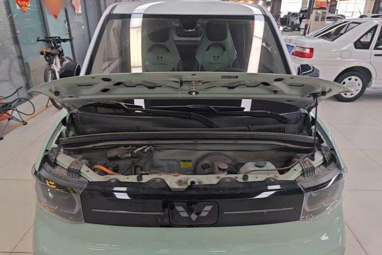 Used Wuling Hongguang MINIEV 2022 Macaron Premium Model – Lithium Iron Phosphate Engine Bay