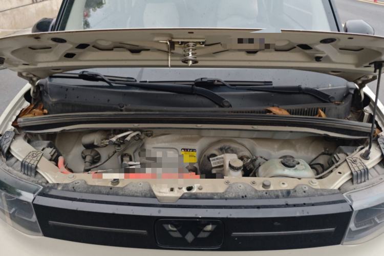 Used Wuling Hongguang MINIEV 2022 Macaron Fashion Model Lithium Iron Phosphate Engine Bay