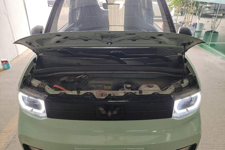 Used Wuling Hongguang MINIEV 2022 Macaron Premium Model – Lithium Ternary Battery Engine Bay