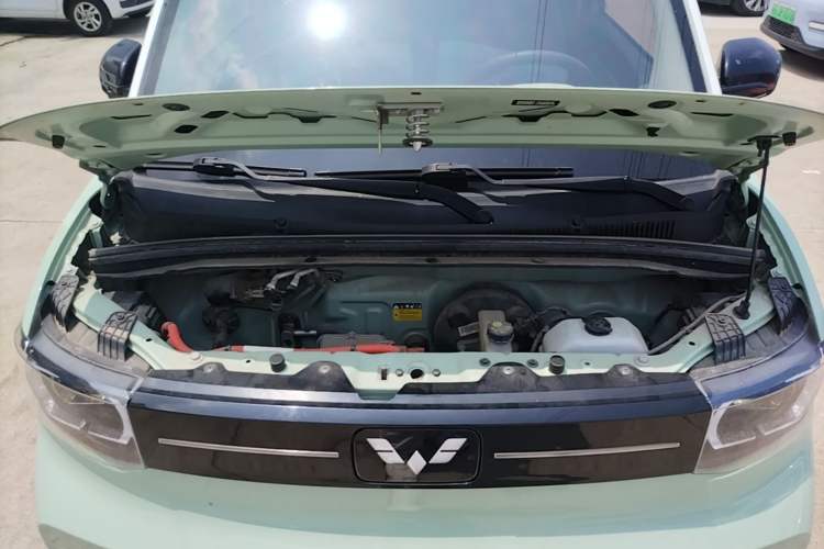 Used Wuling Hongguang MINIEV 2022 Macaron Premium Model – Lithium Iron Phosphate Engine Bay