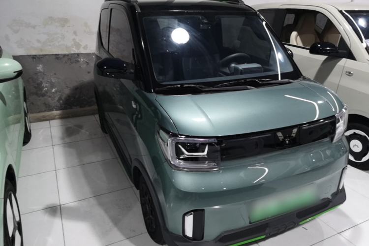 Used Wuling Hongguang MINIEV 2022 GAMEBOY 300km Enthusiast Model with Lithium Iron Phosphate Exterior 1