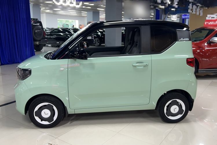 Used Wuling Hongguang MINIEV 2022 Macaron Premium Model – Lithium Iron Phosphate Exterior 1