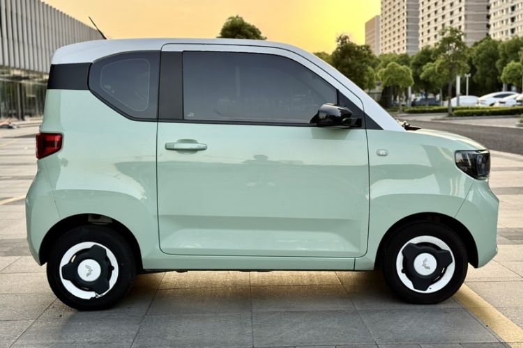 Used Wuling Hongguang MINIEV 2022 Macaron Premium Model – Lithium Iron Phosphate Exterior 10