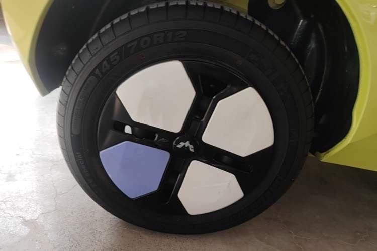 Used Wuling Hongguang MINIEV 2022 Macaron-Color Edition Lithium Iron Phosphate Exterior 2