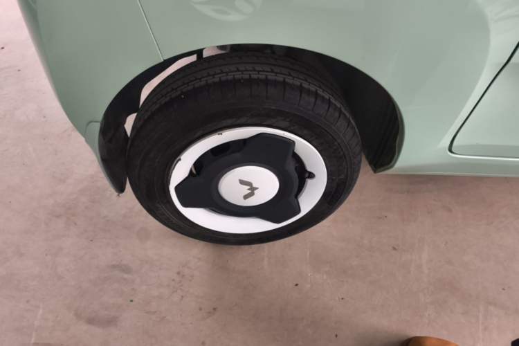 Used Wuling Hongguang MINIEV 2022 Macaron Fashion Model Lithium Iron Phosphate Exterior 2