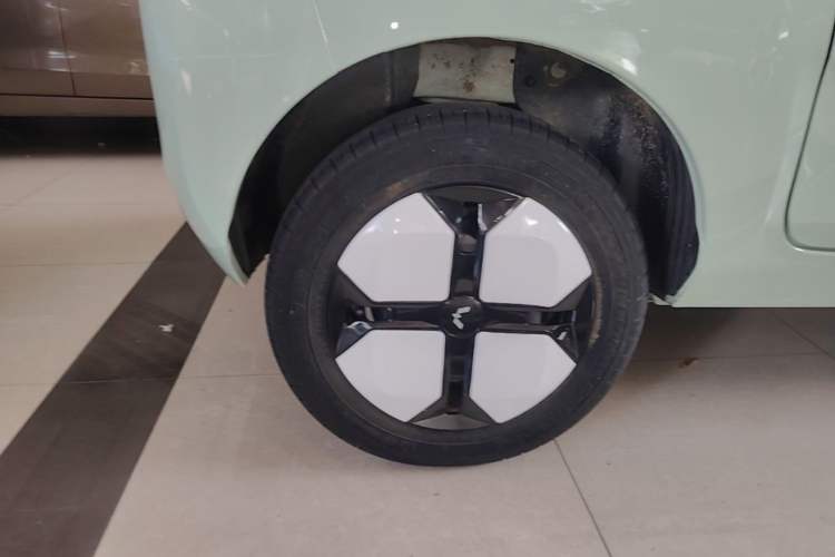 Used Wuling Hongguang MINIEV 2022 Macaron Premium Model – Lithium Iron Phosphate Exterior 3