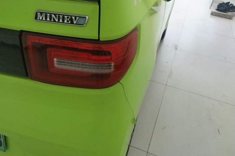 Used Wuling Hongguang MINIEV 2022 Macaron Fashion Model Lithium Iron Phosphate Exterior 3
