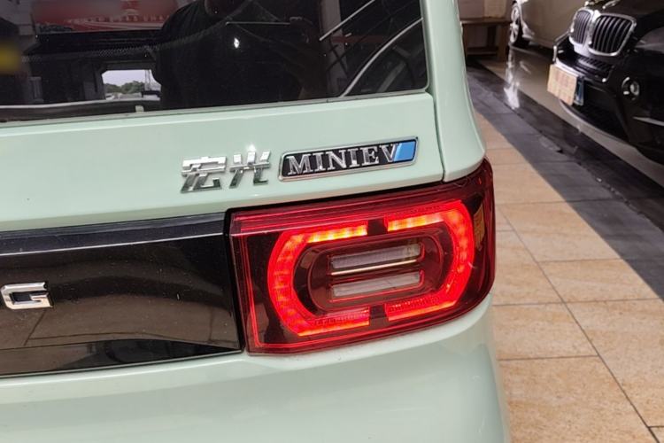 Used Wuling Hongguang MINIEV 2022 Macaron Premium Model – Lithium Iron Phosphate Exterior 3
