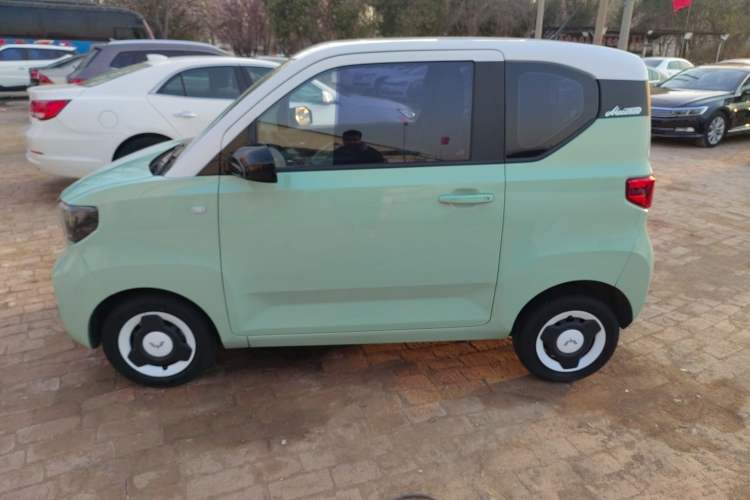 Used Wuling Hongguang MINIEV 2022 Macaron Premium Model – Lithium Iron Phosphate Exterior 3