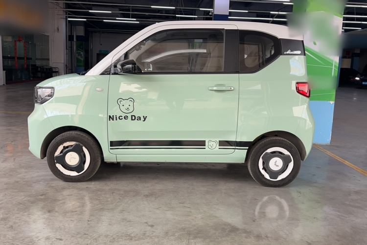 Used Wuling Hongguang MINIEV 2022 Macaron Fashion Model Lithium Iron Phosphate Exterior 3