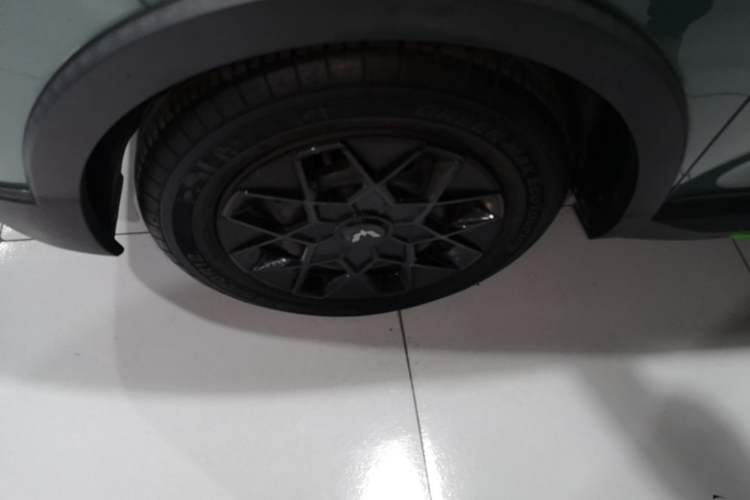Used Wuling Hongguang MINIEV 2022 GAMEBOY 300km Enthusiast Model with Lithium Iron Phosphate Exterior 4