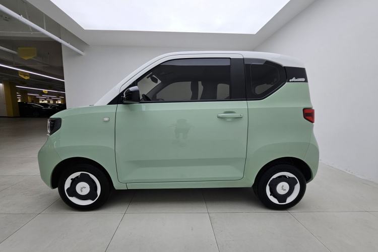 Used Wuling Hongguang MINIEV 2022 Macaron Premium Model – Lithium Iron Phosphate Exterior 4