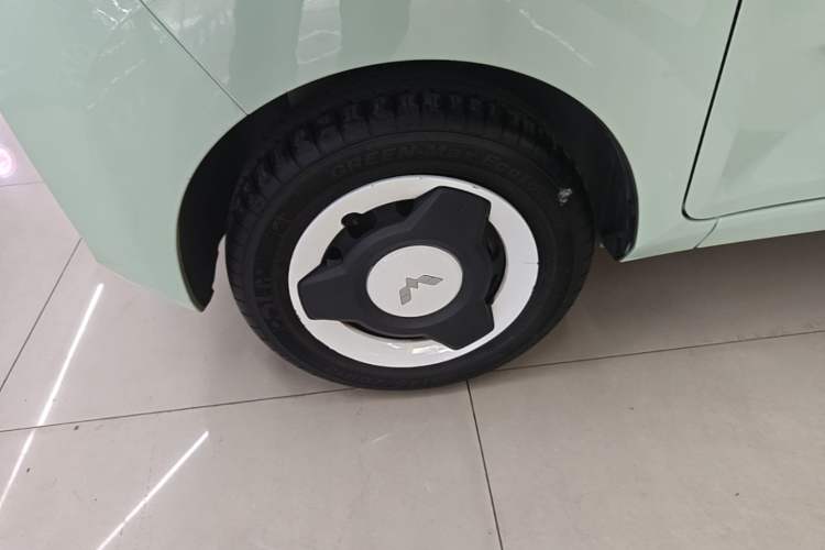 Used Wuling Hongguang MINIEV 2022 Macaron Premium Model – Lithium Iron Phosphate Exterior 4