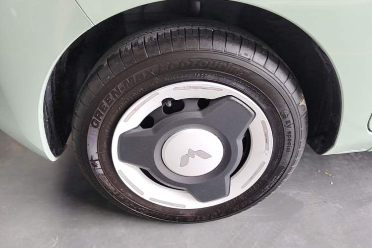 Used Wuling Hongguang MINIEV 2022 Macaron Fashion Model Lithium Iron Phosphate Exterior 4
