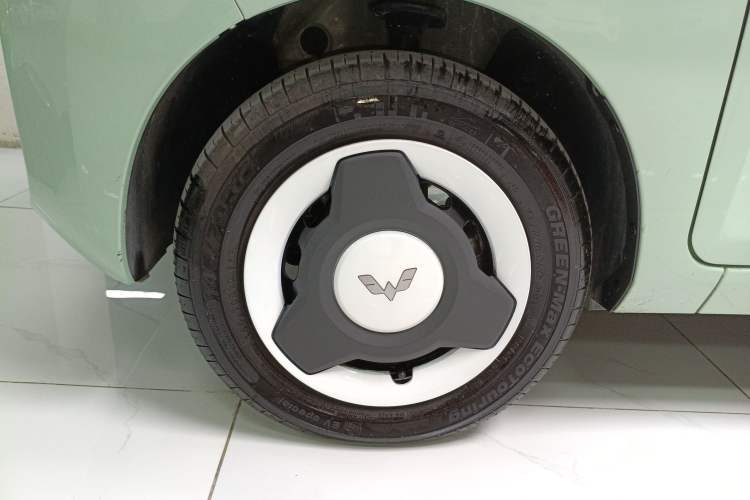 Used Wuling Hongguang MINIEV 2022 Macaron Premium Model – Lithium Iron Phosphate Exterior 4