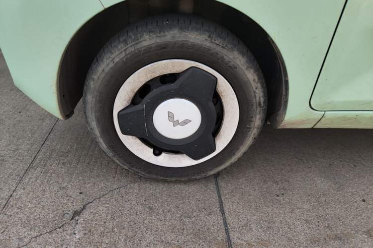 Used Wuling Hongguang MINIEV 2022 Macaron Fashion Model Lithium Iron Phosphate Exterior 4