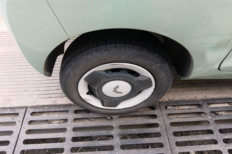 Used Wuling Hongguang MINIEV 2022 Macaron Premium Model – Lithium Iron Phosphate Exterior 5