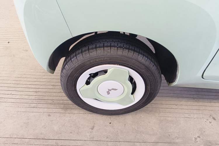 Used Wuling Hongguang MINIEV 2022 Macaron Premium Model – Lithium Iron Phosphate Exterior 5