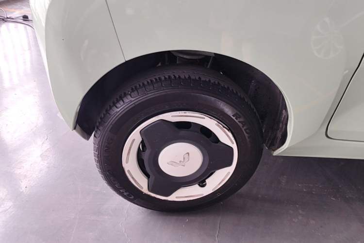 Used Wuling Hongguang MINIEV 2022 Macaron Fashion Model Lithium Iron Phosphate Exterior 5