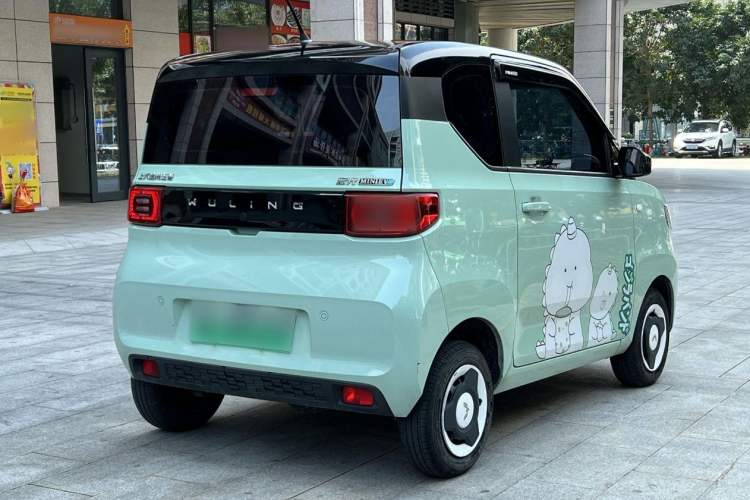 Used Wuling Hongguang MINIEV 2022 Macaron Premium Model – Lithium Iron Phosphate Exterior 5