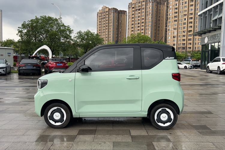 Used Wuling Hongguang MINIEV 2022 Macaron Premium Model – Lithium Iron Phosphate Exterior 5