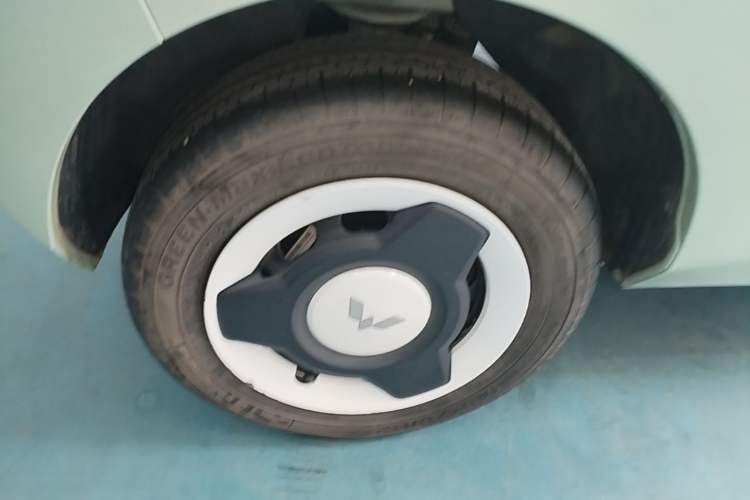 Used Wuling Hongguang MINIEV 2022 Macaron Premium Model – Lithium Iron Phosphate Exterior 5