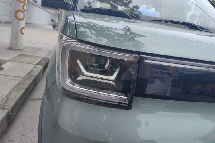 Used Wuling Hongguang MINIEV 2022 GAMEBOY 200km Gaming Edition with Lithium Iron Phosphate Exterior 6