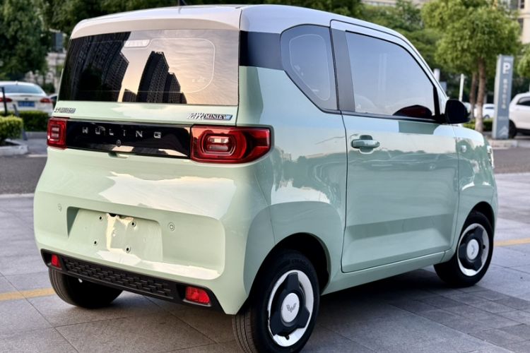 Used Wuling Hongguang MINIEV 2022 Macaron Premium Model – Lithium Iron Phosphate Exterior 7