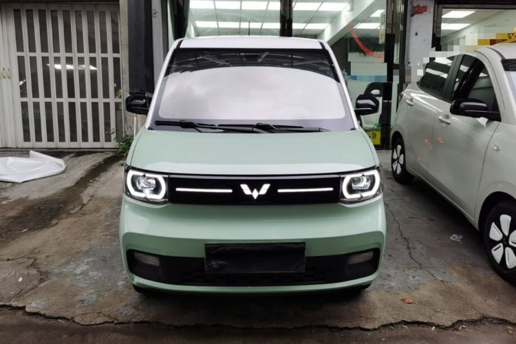 Used Wuling Hongguang MINIEV 2022 Macaron Fashion Model Lithium Iron Phosphate Front