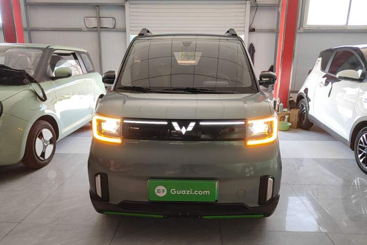 Used Wuling Hongguang MINIEV 2022 GAMEBOY 300km Enthusiast Model with Lithium Iron Phosphate Front