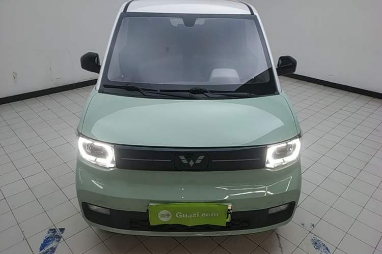 Used Wuling Hongguang MINIEV 2022 Macaron Fashion Model Lithium Iron Phosphate Front