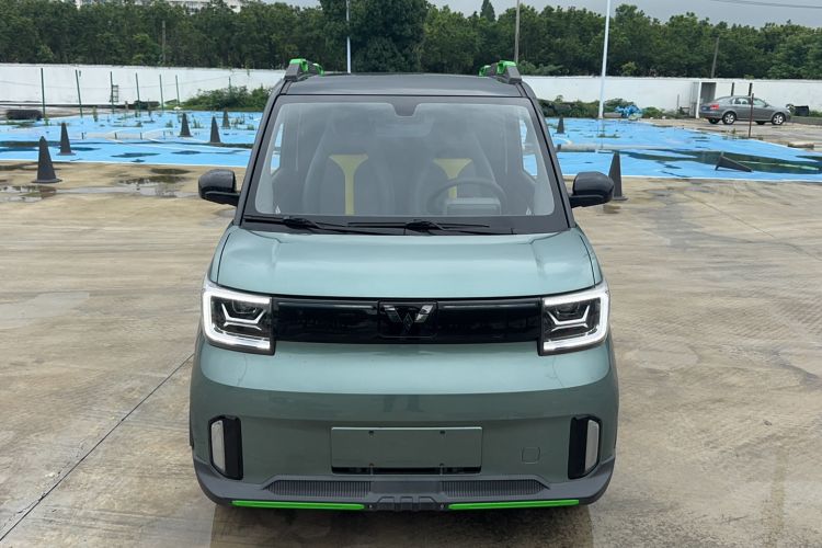 Used Wuling Hongguang MINIEV 2022 GAMEBOY 200km Gaming Edition with Lithium Iron Phosphate Front