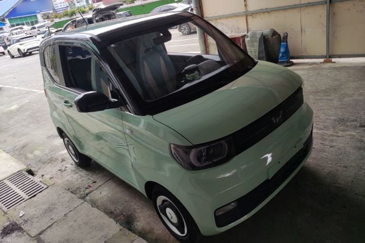 Used Wuling Hongguang MINIEV 2022 Macaron Premium Model – Lithium Iron Phosphate Front Right 45 Deg