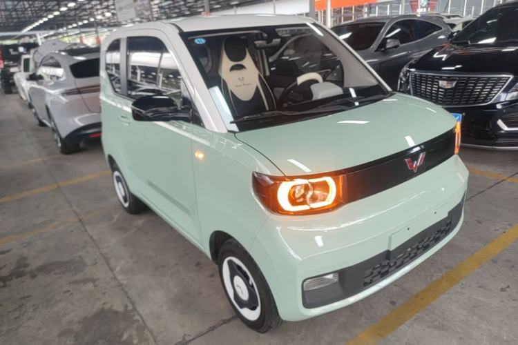 Used Wuling Hongguang MINIEV 2022 Macaron Fashion Model Lithium Iron Phosphate Front Right 45 Deg