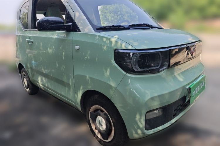 Used Wuling Hongguang MINIEV 2022 Macaron Fashion Model Lithium Iron Phosphate Front Right 45 Deg