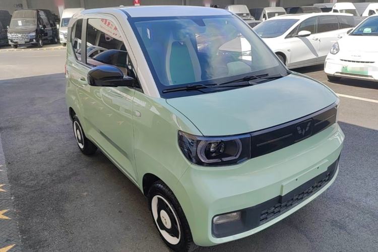 Used Wuling Hongguang MINIEV 2022 Macaron Fashion Model Lithium Iron Phosphate Front Right 45 Deg