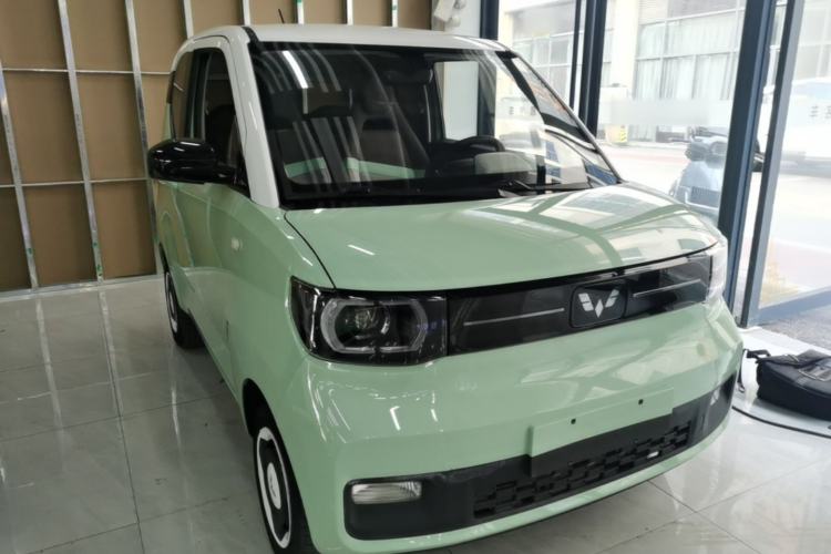 Used Wuling Hongguang MINIEV 2022 Macaron Premium Model – Lithium Iron Phosphate Front Right 45 Deg