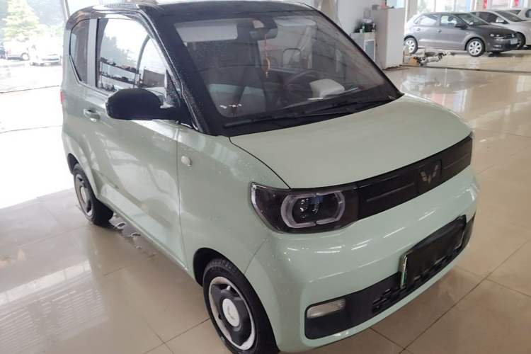 Used Wuling Hongguang MINIEV 2022 Macaron Premium Model – Lithium Iron Phosphate Front Right 45 Deg