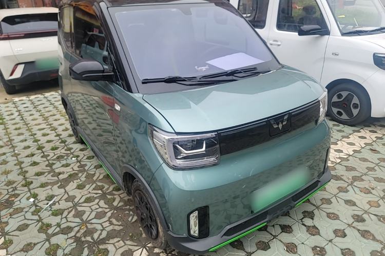 Used Wuling Hongguang MINIEV 2022 GAMEBOY 200km Gaming Edition with Lithium Iron Phosphate Front Right 45 Deg