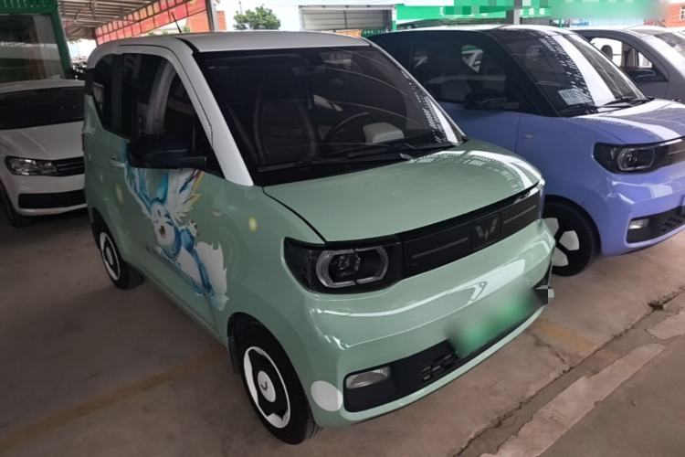 Used Wuling Hongguang MINIEV 2022 Macaron Fashion Model Lithium Iron Phosphate Front Right 45 Deg